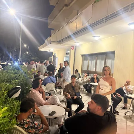 Carlo Ξενοδοχείο Ριτσιόνε