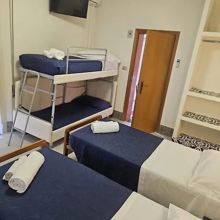 Hotel Carlo 2*