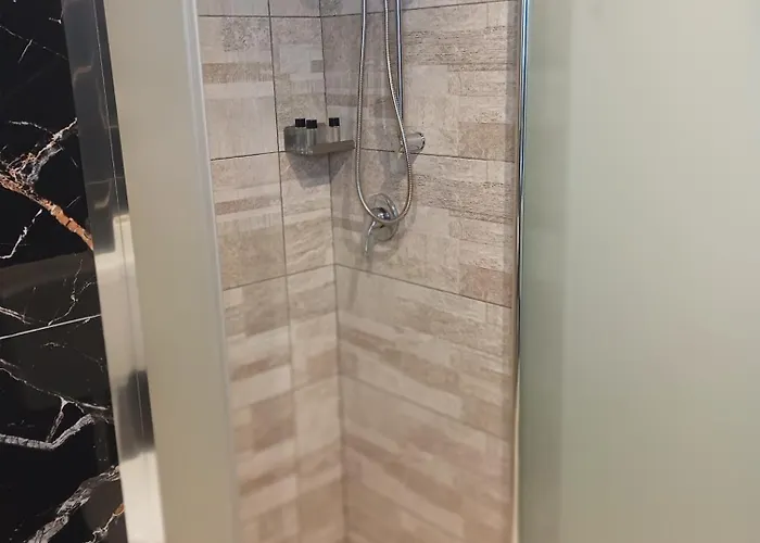 מלון Carlo ריצ'יונה